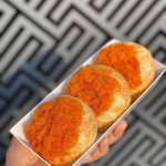 Bánh mì nhân mochi trứng muối ruốc gà
